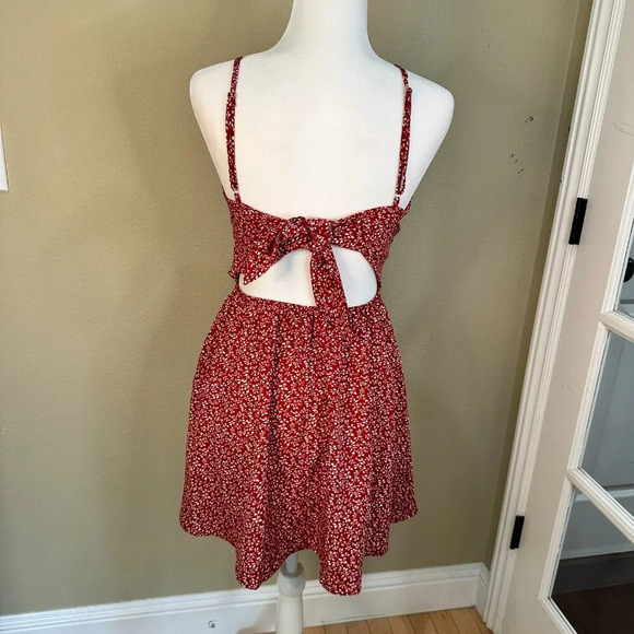 SHEIN Red Floral Cut Out Tie Back Mini Dress Sundress - small - Picture 5 of 10